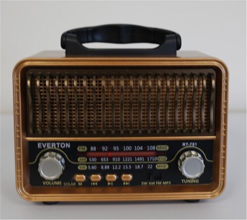 Everton Rt-751 -Fm-Am-Sw-Usb-Tf Card-Aux Nostaljik Radyo Solar (Güneş Paneli) - EVERTON (1)